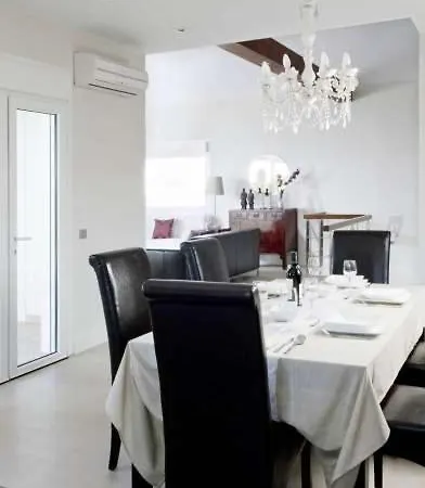 Puerto Del Carmen Sleeps 6 Pool Wifi * Puerto del Carmen (Lanzarote)
