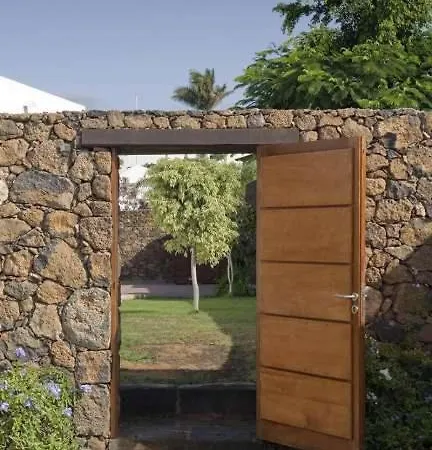 Puerto Del Carmen Sleeps 6 Pool Wifi
